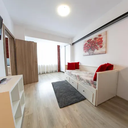 Avenue Parliament Old Town - Avenue 3*