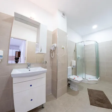 Hotel Avenue Parliament Old Town - Avenue 3*