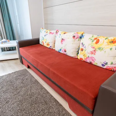 Avenue Parliament Old Town - Avenue