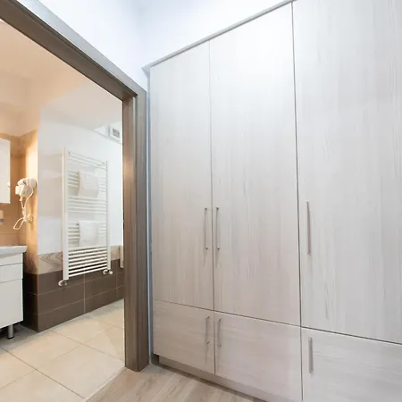 Avenue Parliament Old Town - Avenue 3* Bukareszt