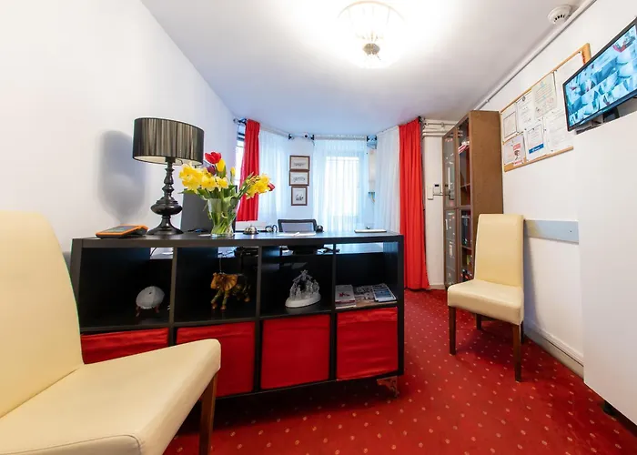 Avenue Parliament Old Town - Avenue Hotel