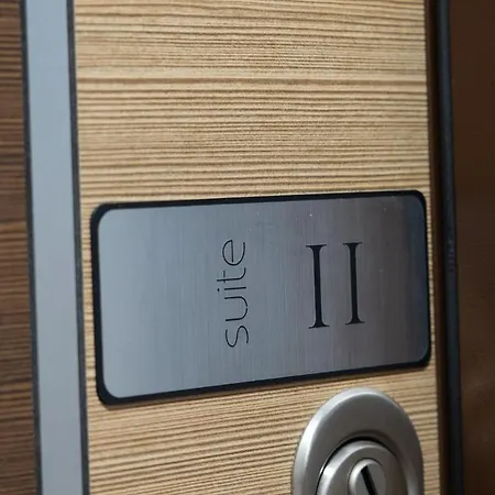 Avenue Parliament Old Town - Avenue Отель