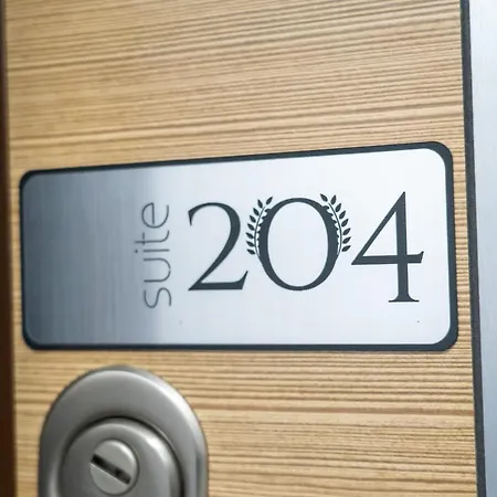 Отель Avenue Parliament Old Town - Avenue Бухарест