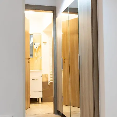 Avenue Parliament Old Town - Avenue Отель Бухарест