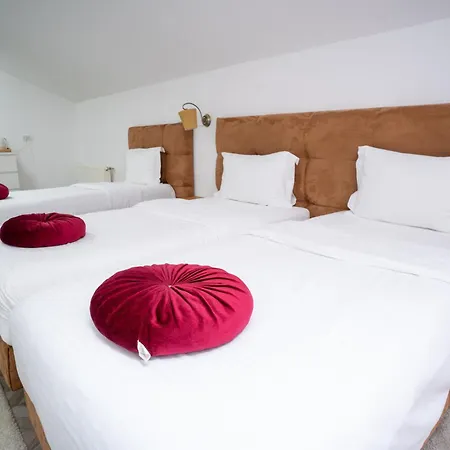 Avenue Parliament Old Town - Avenue Hotel