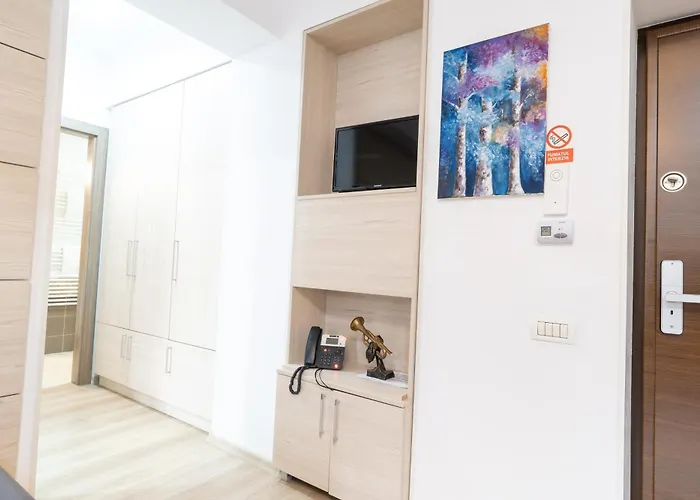 Avenue Parliament Old Town - Avenue Otel 3*